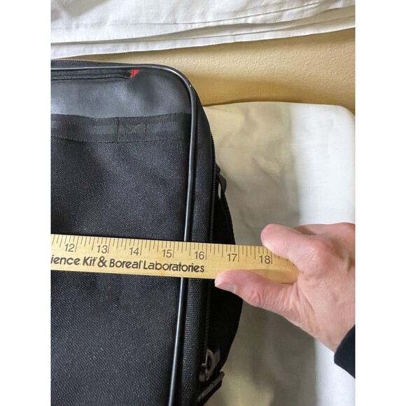 Wenger Swiss Army Laptop bag Computer Messenger - Picture 7 of 7